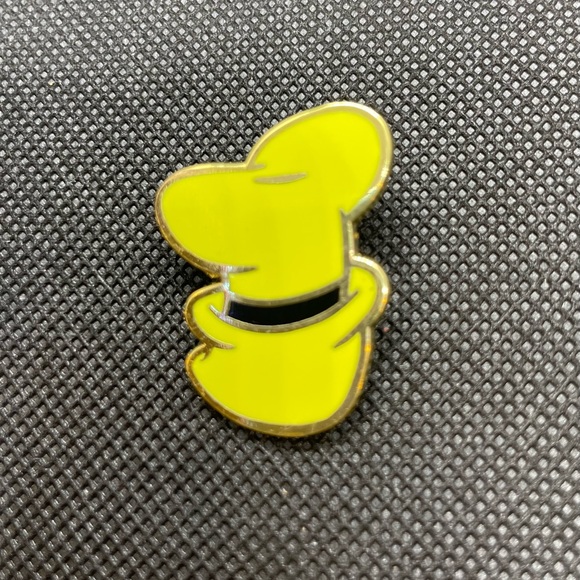 Goofy’s Hat Trading Pin